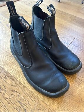 Blundstone Black Chelsea Work Boots